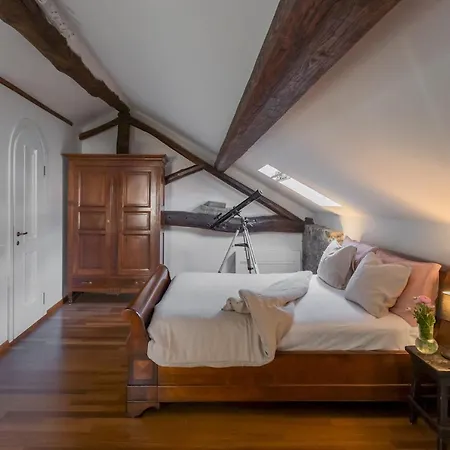 Emily's House - Authentic By Rent Torno