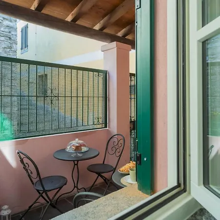 Apartman Emily's House - Authentic By Rent
