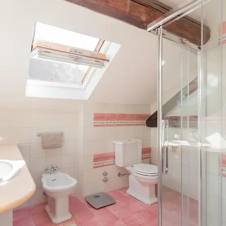 Emily's House - Authentic By Rent * Torno