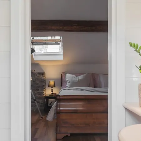 Emily's House - Authentic By Rent *