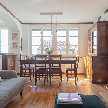 Emily's House - Authentic By Rent Apartamento Torno