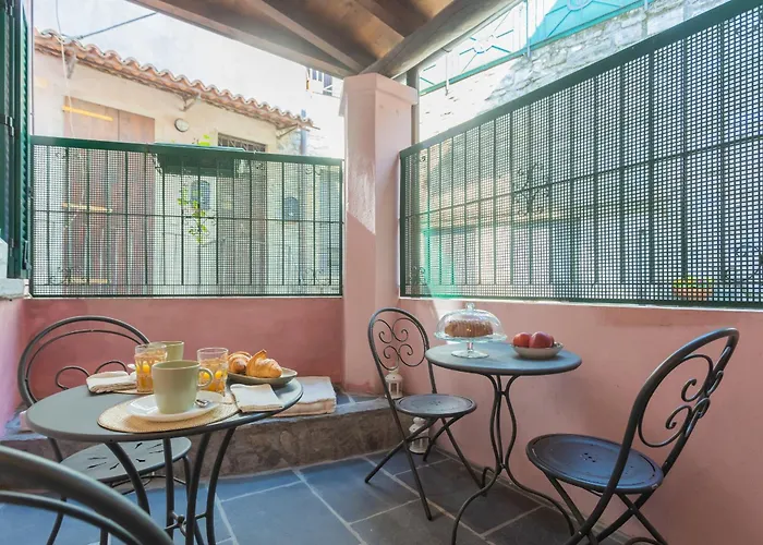 Emily's House - Authentic By Rent Apartament Torno