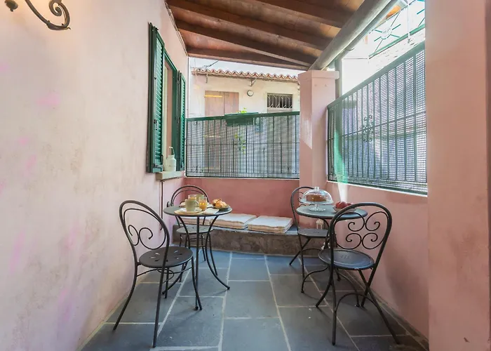 Emily's House - Authentic By Rent Apartament *