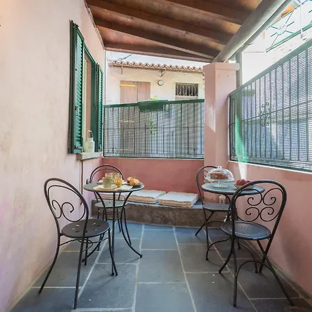 Emily's House - Authentic By Rent דירה *